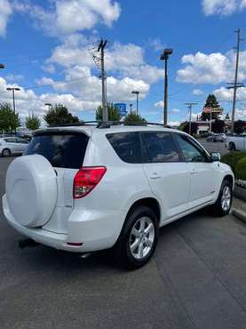 2008 Toyota Rav4 Limited! 4WD! Gorgeous SUV! Wont Last Long - cars for sale in Auburn, WA