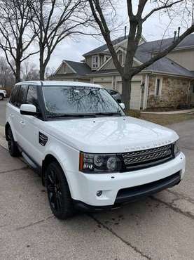 Excellent condition 2013 Land Rover Range Rover Sport - cars & for sale in Northbrook, IL