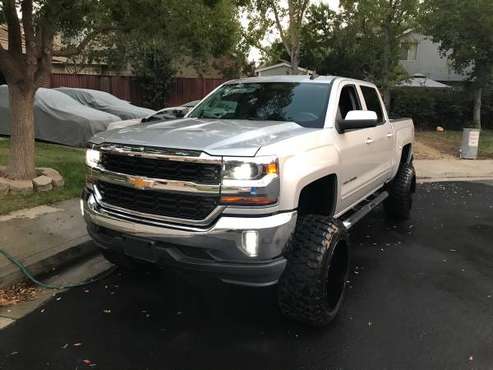 2016 Chevrolet Silverado LT 1500 crew cab on 22x14 lifted 7 inches -... for sale in San Jose, CA