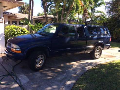 2000 Chevy S10 ext cab 4x4 - cars & trucks - by owner - vehicle... for sale in Lantana, FL