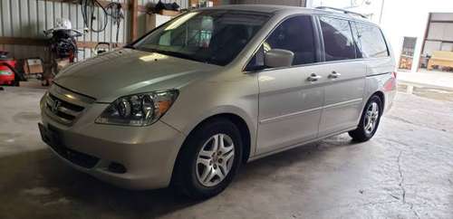 2007 Honda odyssey (with only157k miles) for sale in Houston, TX