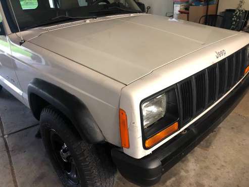 2000 jeep cherokee xj 4wd for sale in Utica, MI