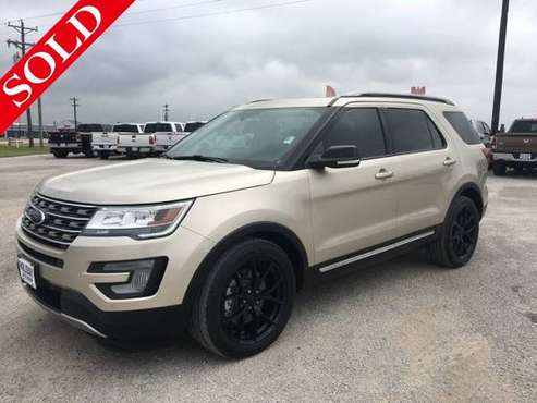 2017 Ford Explorer XLT - Low Rates Available! for sale in Whitesboro, TX
