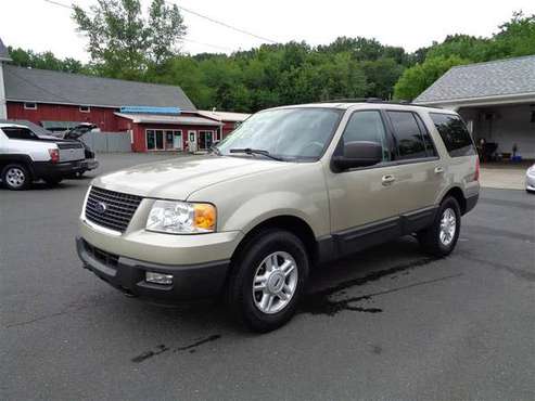 2004 Ford Expedition XLT 4x4-western massachusetts for sale in Southwick, MA