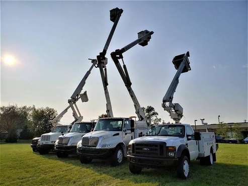 Bucket Truck Liquidation Sale for sale in Sioux City, IA
