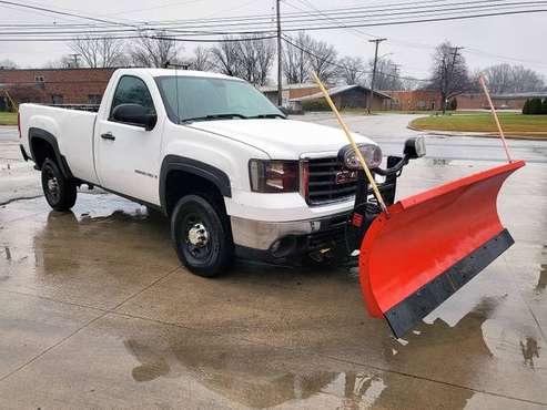 2009 GMC Sierra 2500 HD Plow Truck Pickup 119k Miles Great Condition for sale in Cleveland, OH