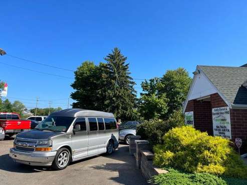 Chevrolet Explorer Van-Runs 100 Clean CARFAX/Loaded/Super Deal! for sale in Youngstown, OH