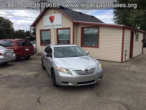 2009 TOYOTA CAMRY LE for sale in Jefferson, WI