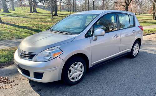 2010 Nissan Versa 6 SPEED - cars & trucks - by owner - vehicle... for sale in Columbus, OH