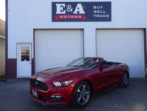 2015 Ford Mustang Convertible for sale in Waterloo, IA