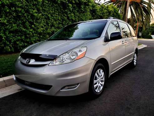 2008 Toyota SIENNA 139k Miles Clean Title 1 Owner - cars & trucks -... for sale in Northridge, CA