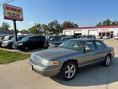 2003 Ford Crown Victoria STD for sale in Des Moines, IA