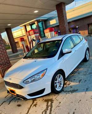 2018 Ford Focus SE - cars & trucks - by owner - vehicle automotive... for sale in West Des Moines, IA