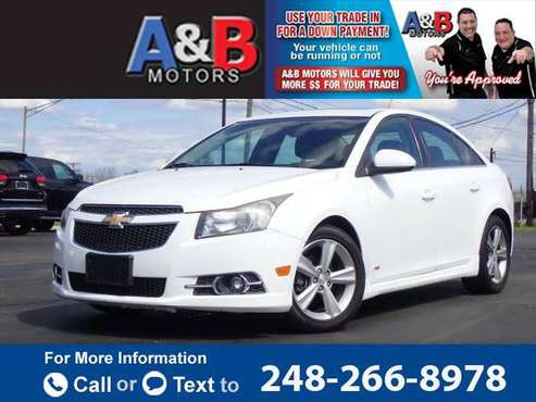 2013 Chevy Chevrolet Cruze 2LT Auto sedan White - - by for sale in Waterford Township, MI