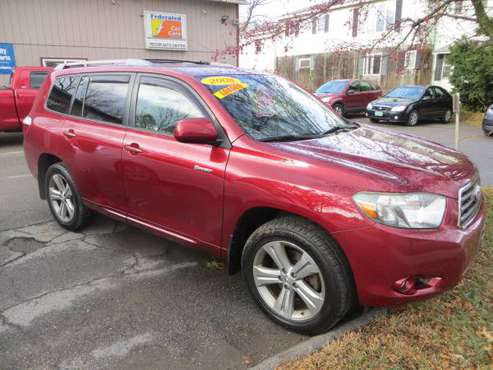2008 Toyota Highlander Sport Low Miles - cars & trucks - by owner -... for sale in Milton, VT