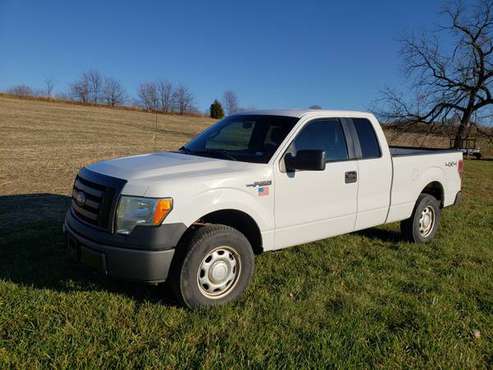 2011 F150 4x4 super cab NICE - cars & trucks - by owner - vehicle... for sale in Kansas City, MO