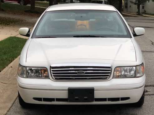 🎉🎉2003 FORD CROWN VICTORIA LX-99k-NO MECHANICAL ISSUES-LIKE NEW- for sale in Ellicott City, MD
