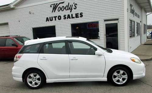 2005 Toyota Matrix XR 4dr white *REDUED* for sale in Louisville, KY
