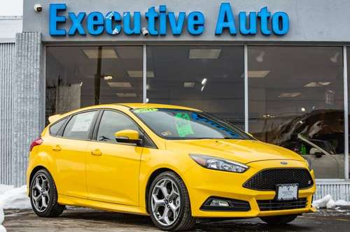 2017 FORD FOCUS ST - - by dealer - vehicle automotive for sale in Smithfield, RI