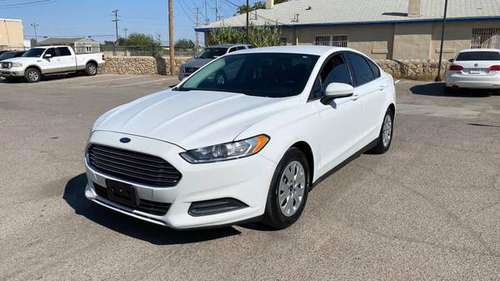 2013 Ford Fusion S Gas Saver back to school CARFAX - cars & trucks -... for sale in El Paso, TX