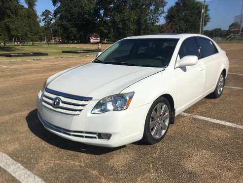 2005 Toyota Avalon for sale in Jackson, MS