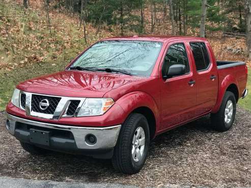2011 Nissan Frontier SV Crew Cab V6 113000 - cars & trucks - by... for sale in Traverse City, MI