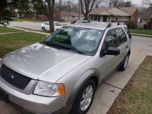 !!!!! 2006 Ford freestyle sel AWD with 117k !!!!! for sale in Dearborn Heights, MI