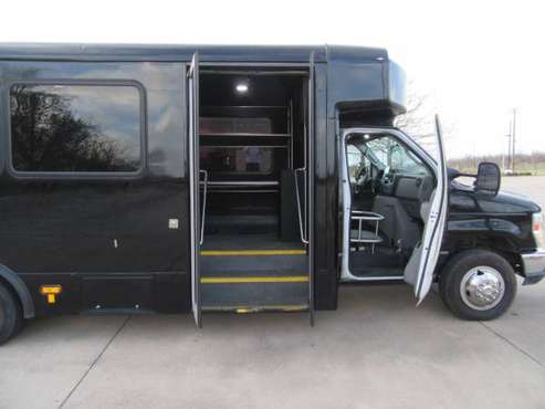 2013 Ford E450 Luxury Limo Bus E-450 for sale in Kennedale, TX