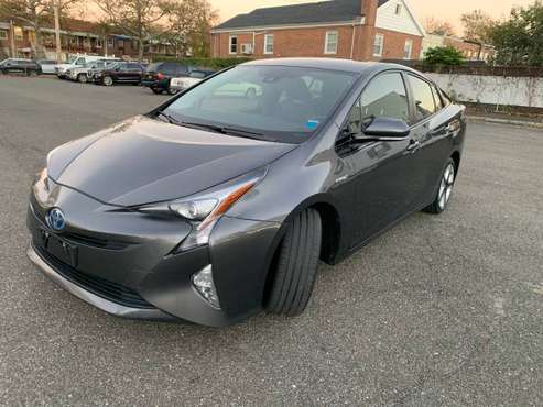 2017 Toyota Prius Three Touring - cars & trucks - by owner - vehicle... for sale in Brooklyn, NY