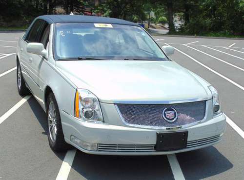 2009 Cadillac DTS - cars & trucks - by dealer - vehicle automotive... for sale in Waterbury, CT