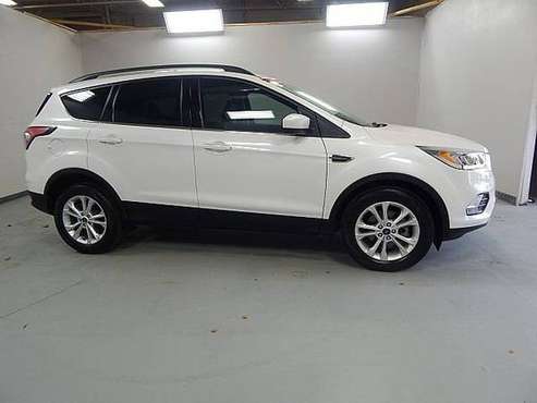 2018 Ford Escape SEL JUST IN LOW MILES!!! for sale in Kansas City, MO