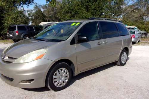 Toyota Sienna - cars & trucks - by dealer - vehicle automotive sale for sale in Arcadia, FL