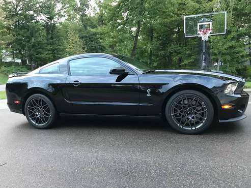 2014 Ford Mustang Shelby GT500 662HP **690 original miles for sale in Andover, MN