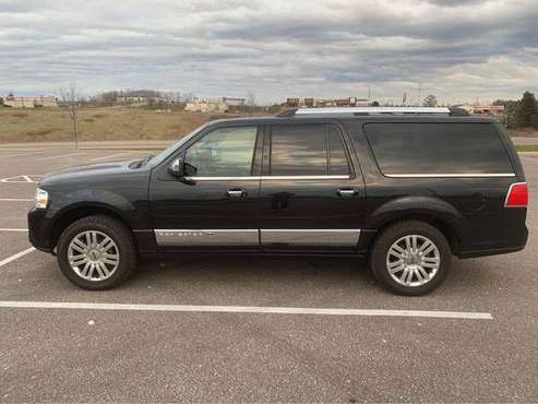 Clean 2014 Lincoln Navigator L - cars & trucks - by owner - vehicle... for sale in Harbor Springs, MI