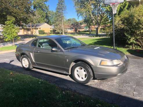 2001 Ford Mustang V6 for sale in Flossmoor, IL