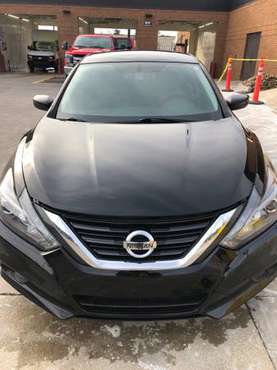 2016 Nissan Altima 2.5 SR - cars & trucks - by owner - vehicle... for sale in Indianapolis, IN
