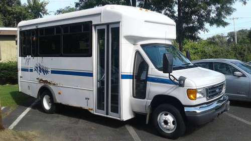 2007 Ford E450 15 passenger bus w/wheel chair lift - cars & trucks -... for sale in Albany, MA