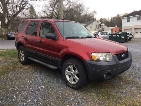 2006 FORD ESCAPE XLT - cars & trucks - by dealer - vehicle... for sale in Manheim, PA