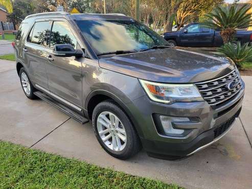 2017 Ford Explorer XLT Ecoboost - Like new! - - by for sale in Valrico, FL