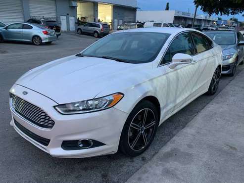 2013 Ford Fusion SE clean title one owner leather and loaded - cars... for sale in Hollywood, FL