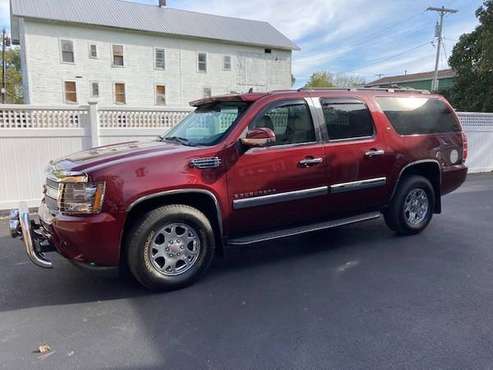 2009 Chevy Suburban LT - 43K miles for sale in Sanborn, NY