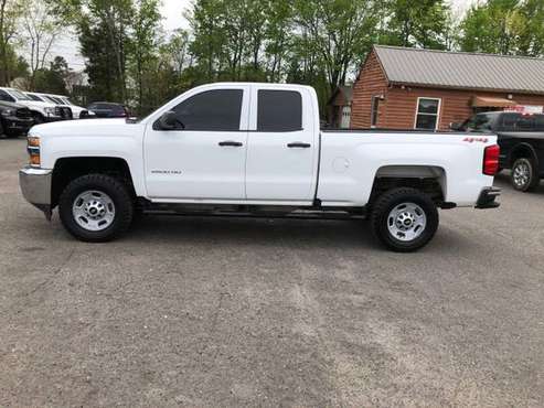 Chevrolet Silverado 4wd 2500HD Used Chevy Work Truck Pickup 1 Owner for sale in Fayetteville, NC