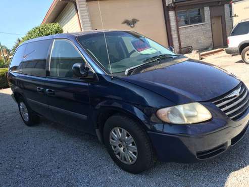 2006 Chrysler Town & Country for sale in Ave, KY