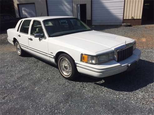 1992 Lincoln Town Car for sale in Milford, OH