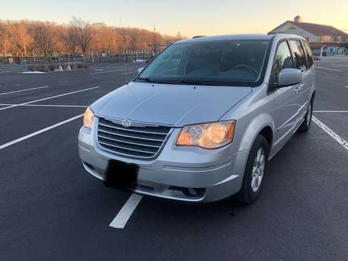 2010 Chrysler Town & Country - Touring Edition 4 0 v6, Stow n Go for sale in Branford, CT