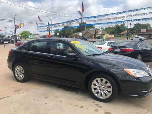2014 CHRYSLER 200- AS LOW AS $699 DOWN!! BAD CREDIT? NO PROBLEM HERE!! for sale in Fort Worth, TX