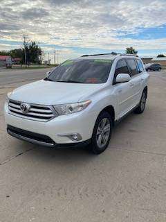 2011 Toyota Highlander - cars & trucks - by dealer - vehicle... for sale in Mt Zion, IL
