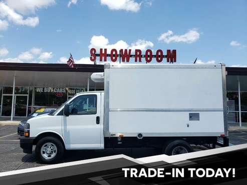 2019 Chevrolet Express Chassis 3500 139 Cutaway RWD for sale in Villa Park, IL