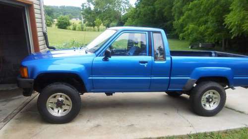 1987 Toyota 4x4 (price reduced) for sale in Bluff City, TN
