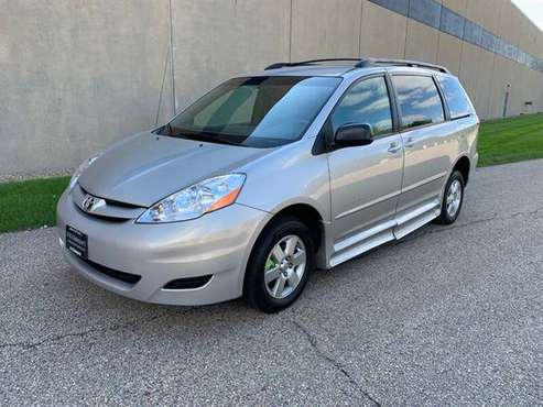 2008 Toyota Sienna LE - Handicap Wheel Chair - Medical - 1-OWNER - ON for sale in Madison, WI